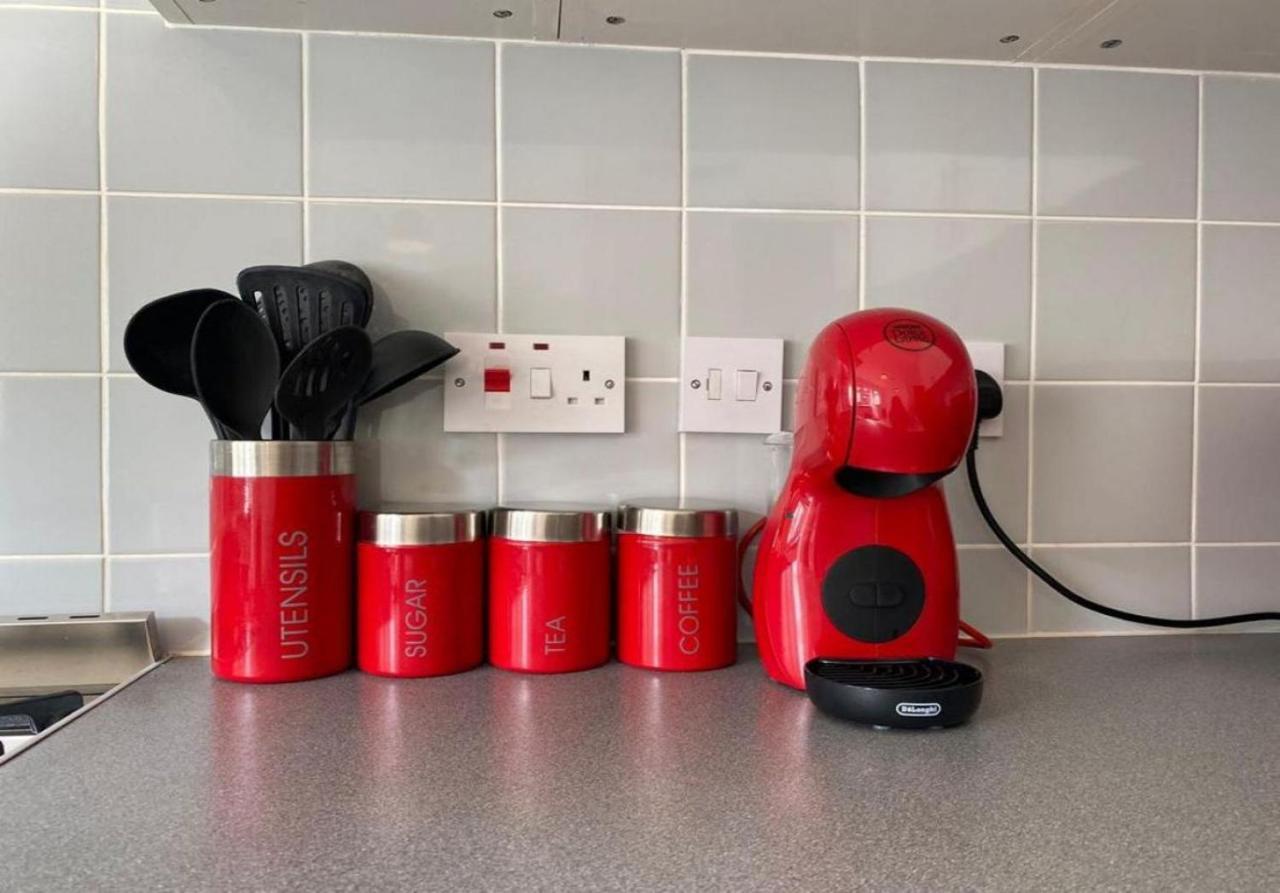 Stunning Four Bedroom House Close To Excel, O2 & Central London With Free Parking エクステリア 写真