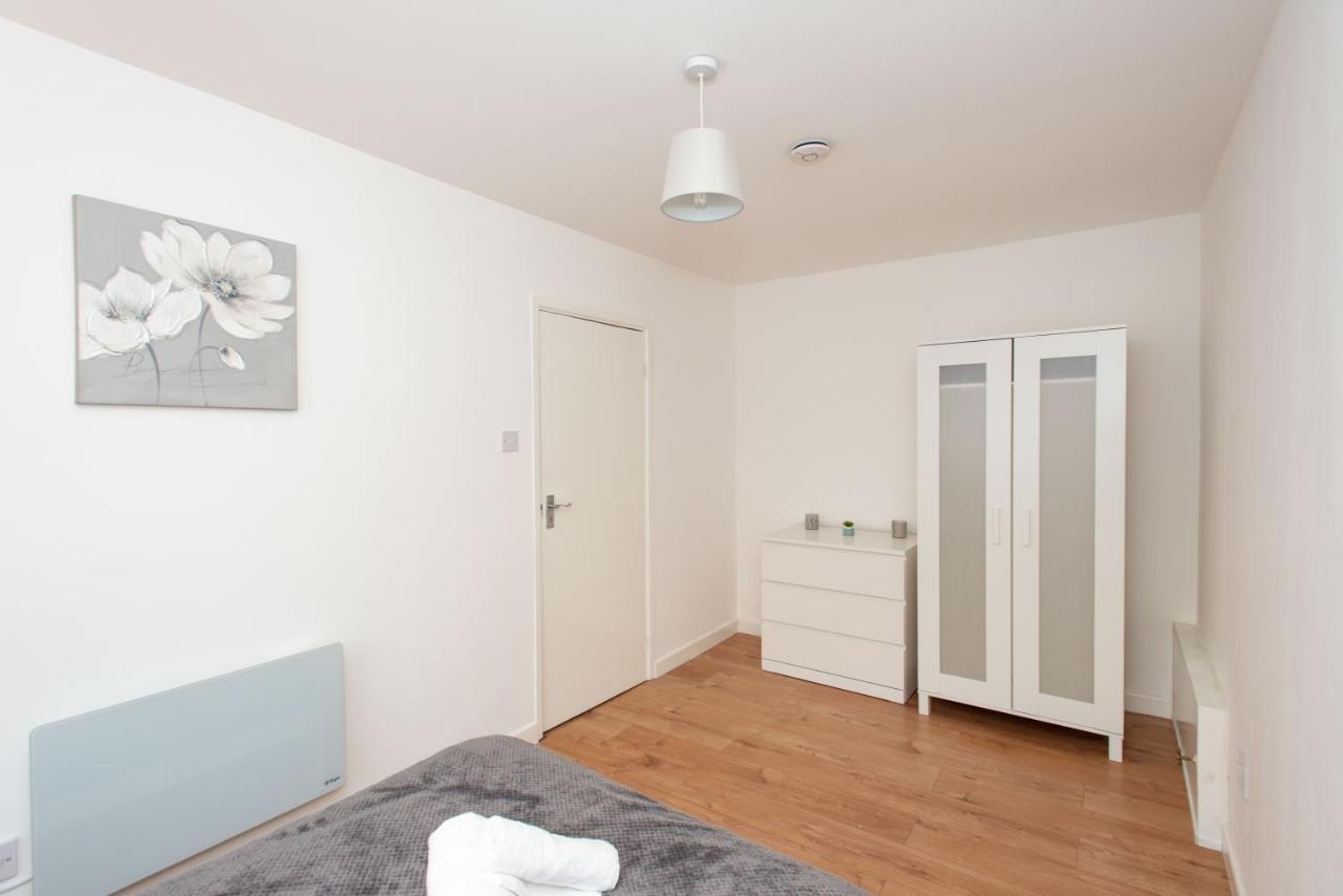 Stunning Four Bedroom House Close To Excel, O2 & Central London With Free Parking エクステリア 写真